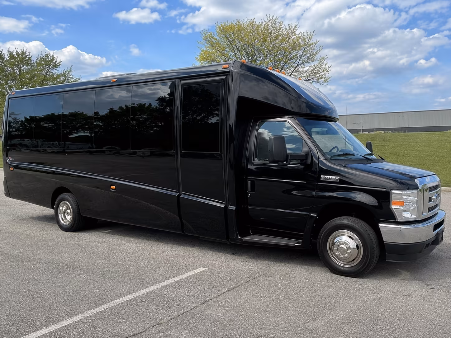 bus rentals for dickies arena concerts from irving and las colinas