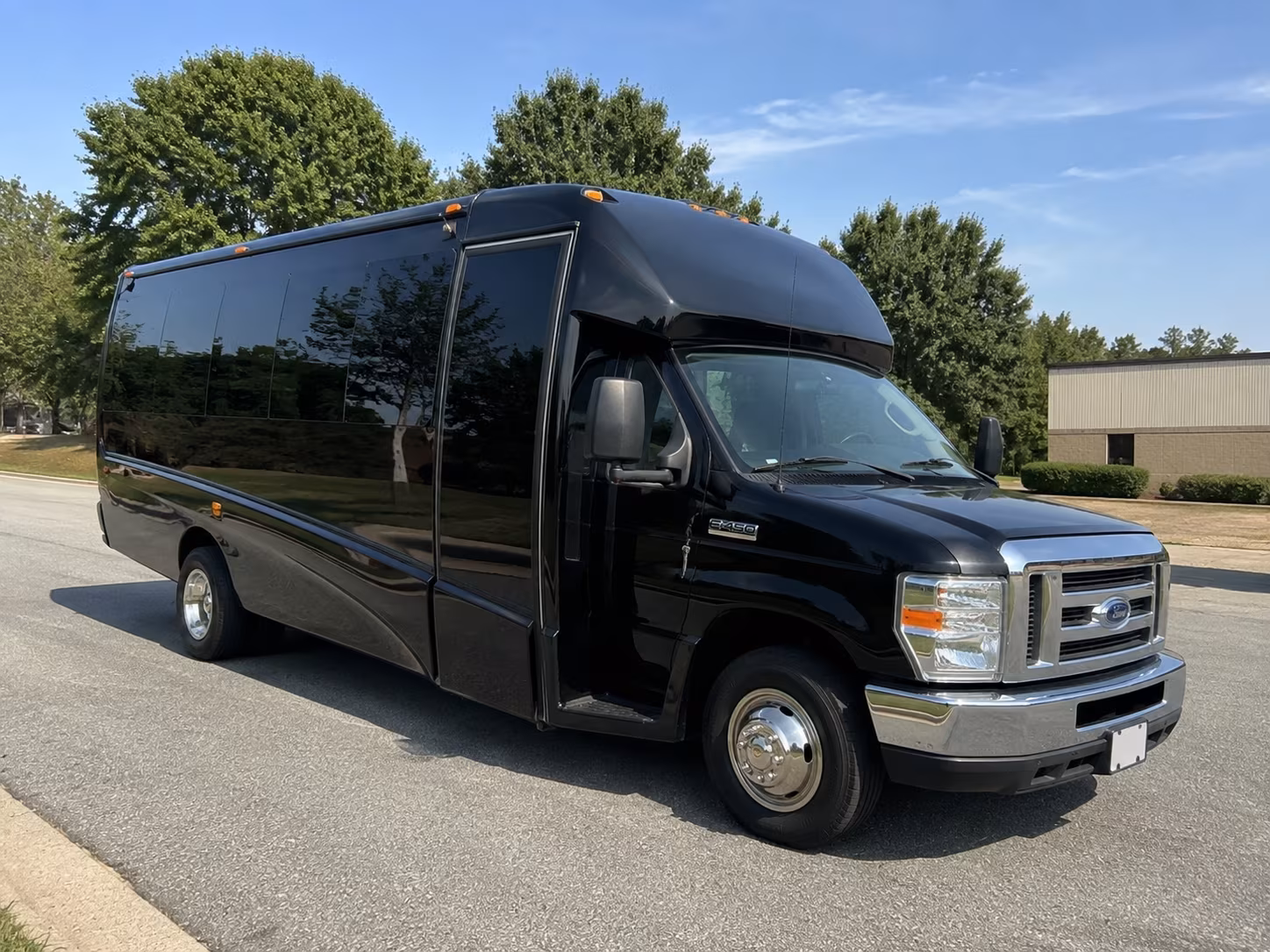 charter buses to globe life field concerts and stadium shows in irving
